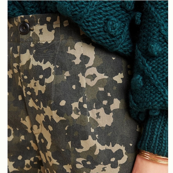 Anthropologie Amadi Green Camo Floral High Rise Pants Medium - Picture 6 of 12